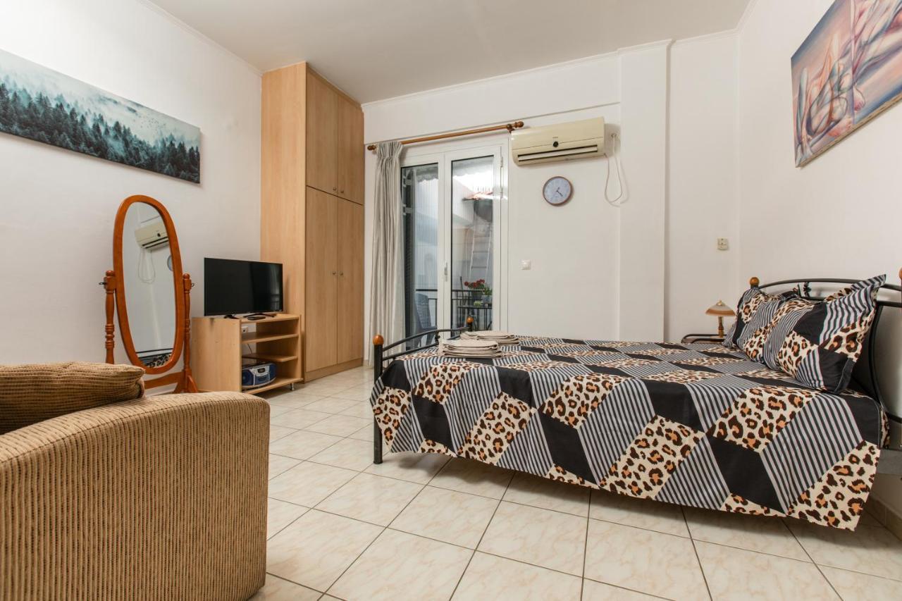 Central Cozy Apartment スパルティ エクステリア 写真