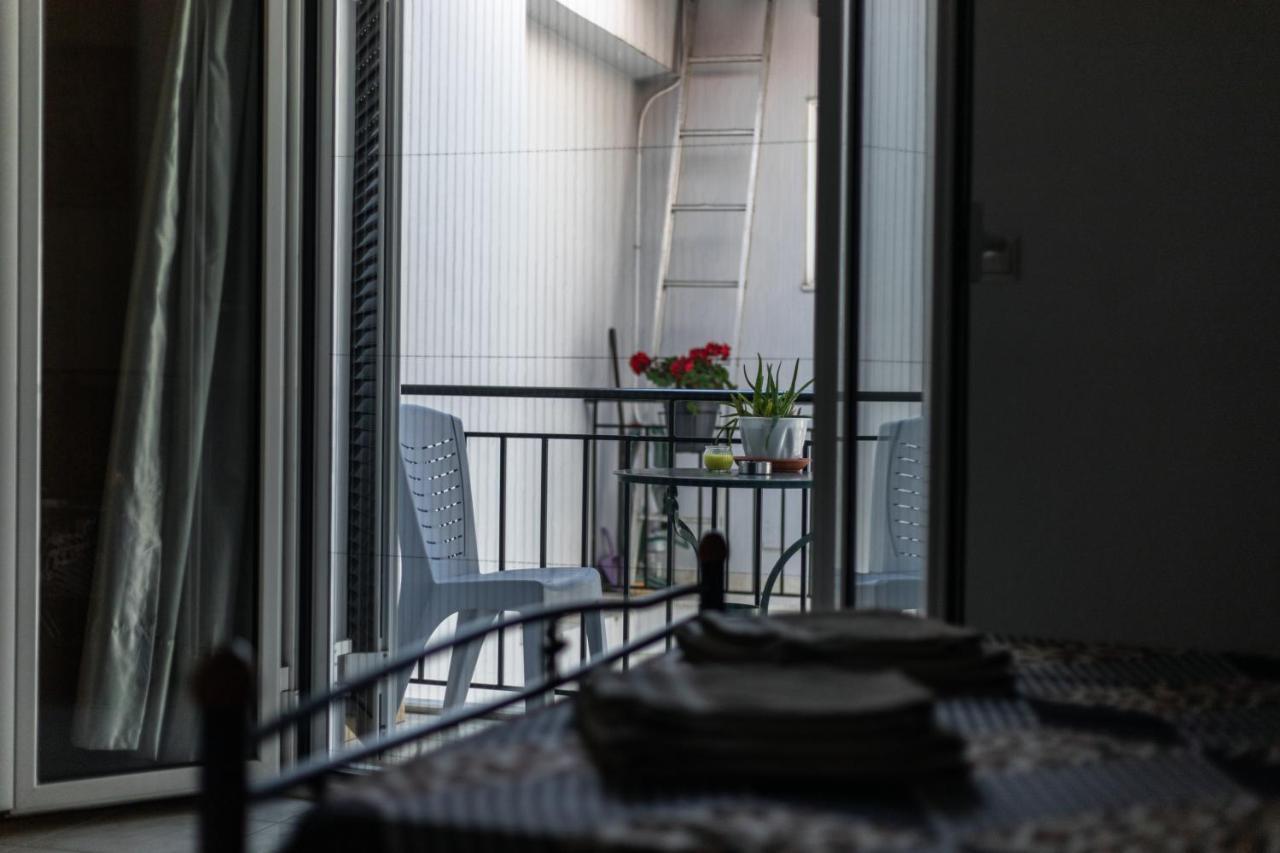 Central Cozy Apartment スパルティ エクステリア 写真