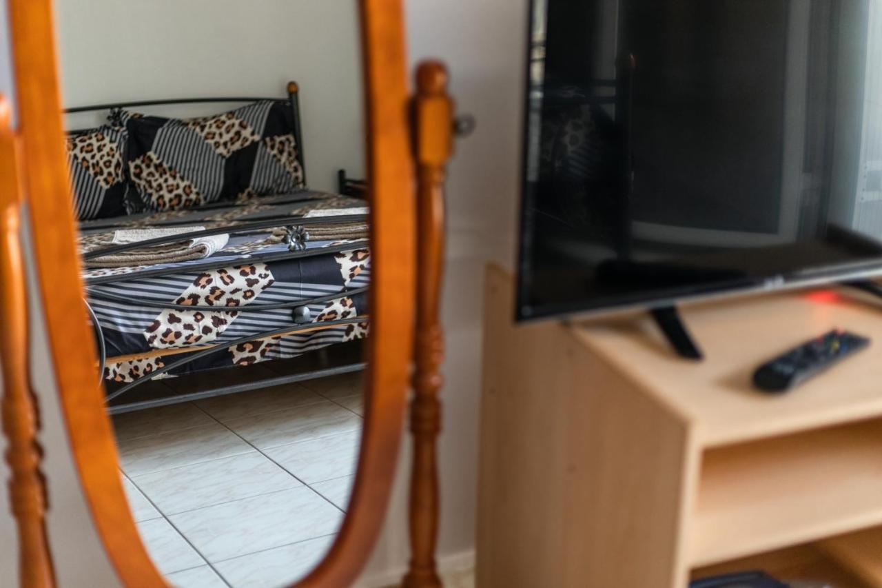 Central Cozy Apartment スパルティ エクステリア 写真